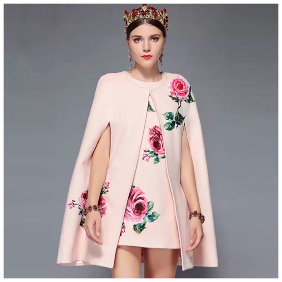 Dresses & Skirts - 🆕 The Chalina Light Pink Dress & Cape Set